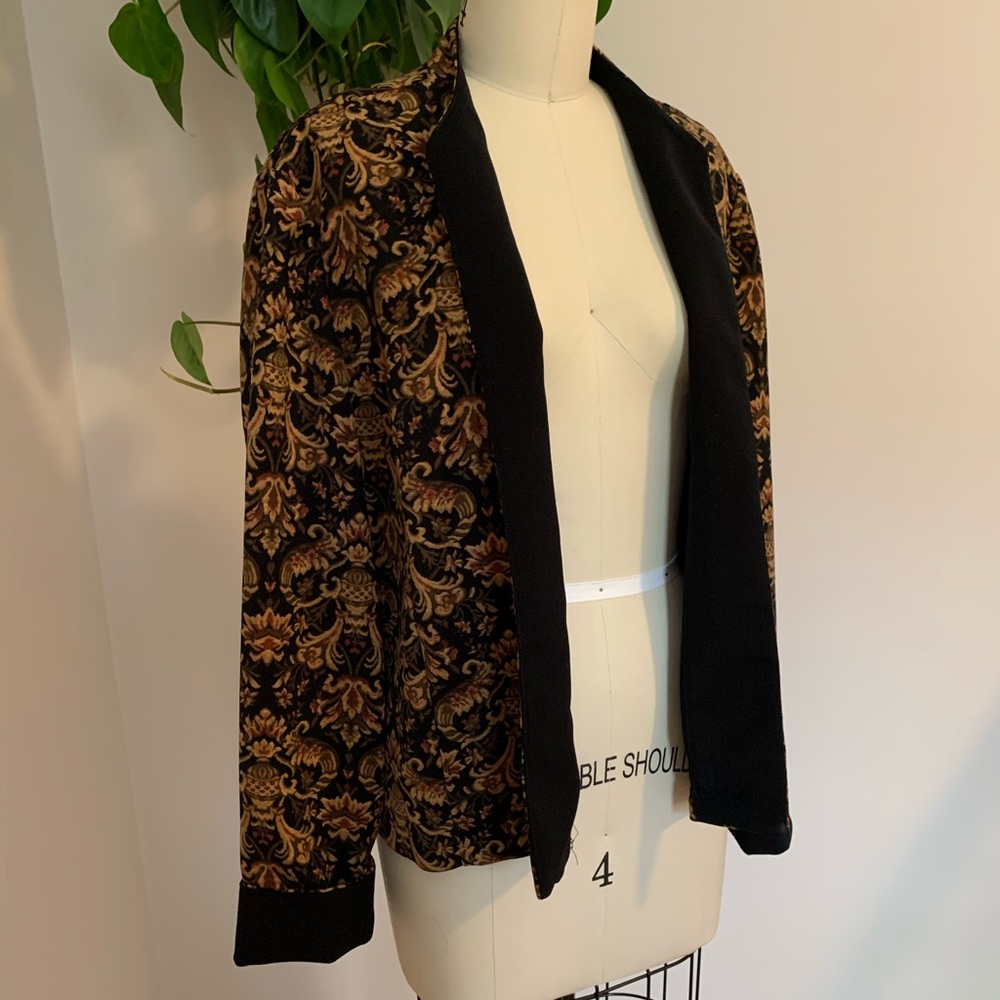 🌼3/$25 Teddi Dresses Printed Blazer